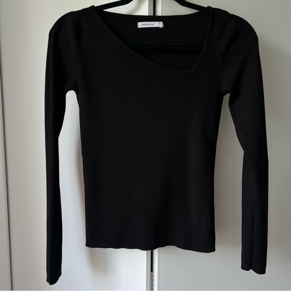 Long sleeve top with asymmetric neckline - Picture 6 of 6